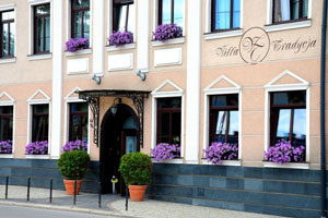 VILLA TRADYCJA noclegi hotel Białystok konferencje restauracje wypoczynek w Polsce